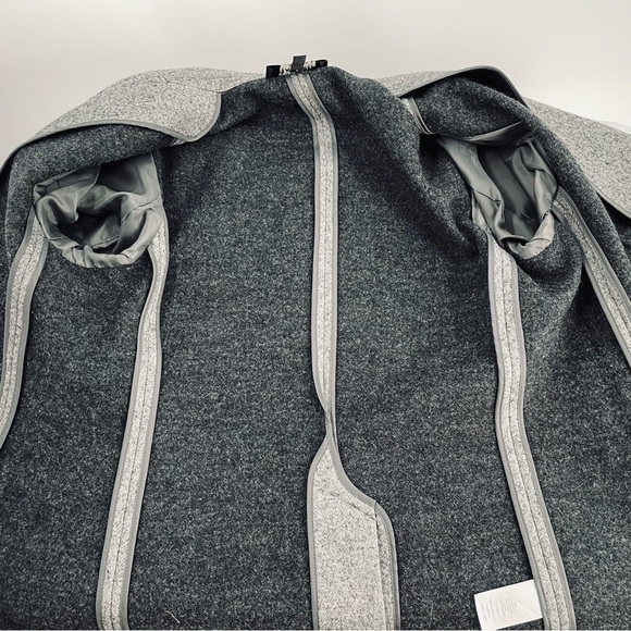 Talbots Gray Wool Blend 3 Button Classic Neutral Minimalist Pockets Blazer - Picture 14 of 14